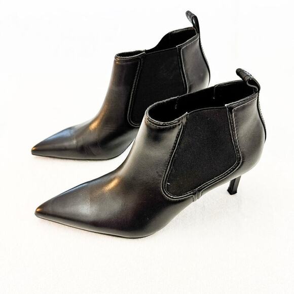 Zara Pointy Toe Leather Heeled Bootie Size 40 MINT - Picture 6 of 6